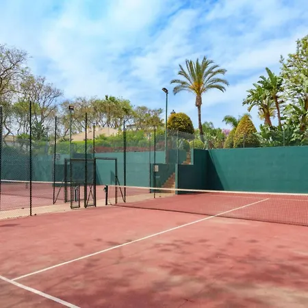 La Dama De Noche Marbella