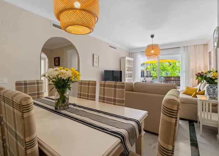 La Dama De Noche Marbella